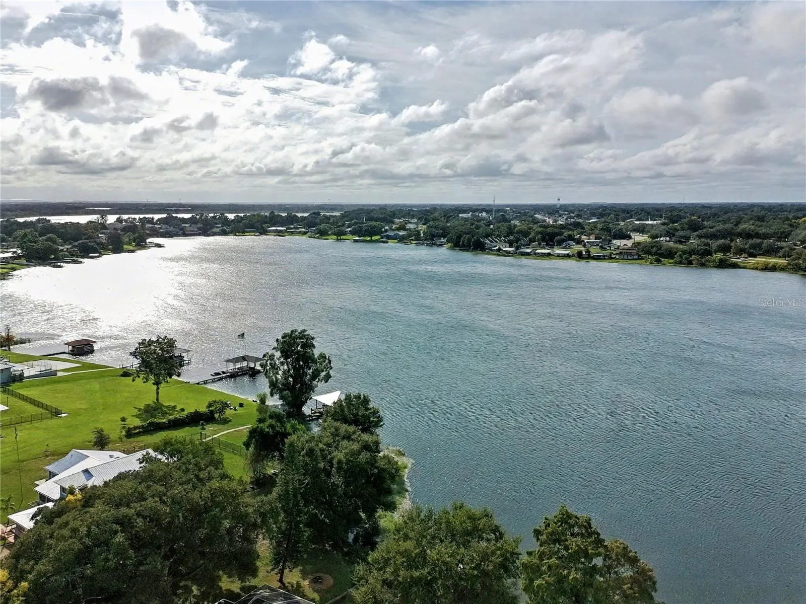 125 LAKE ROY DR