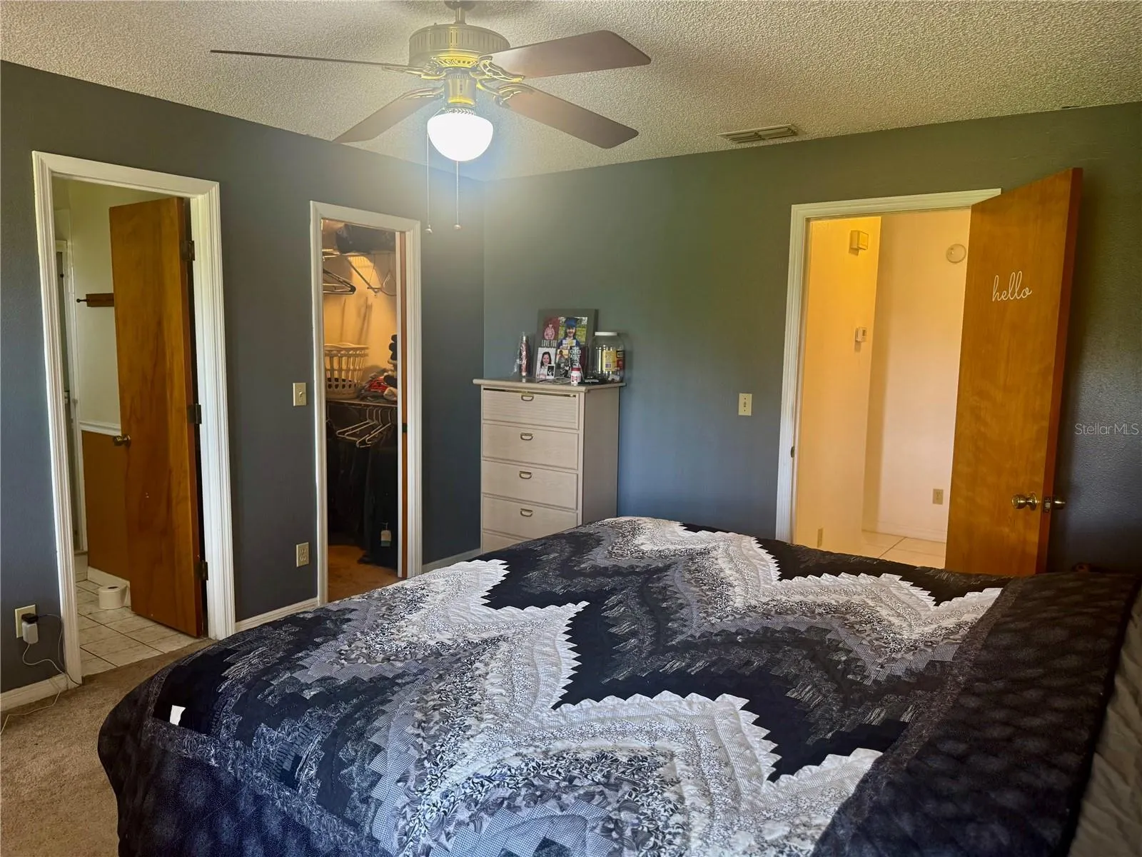806 CHAMBERLAIN LOOP