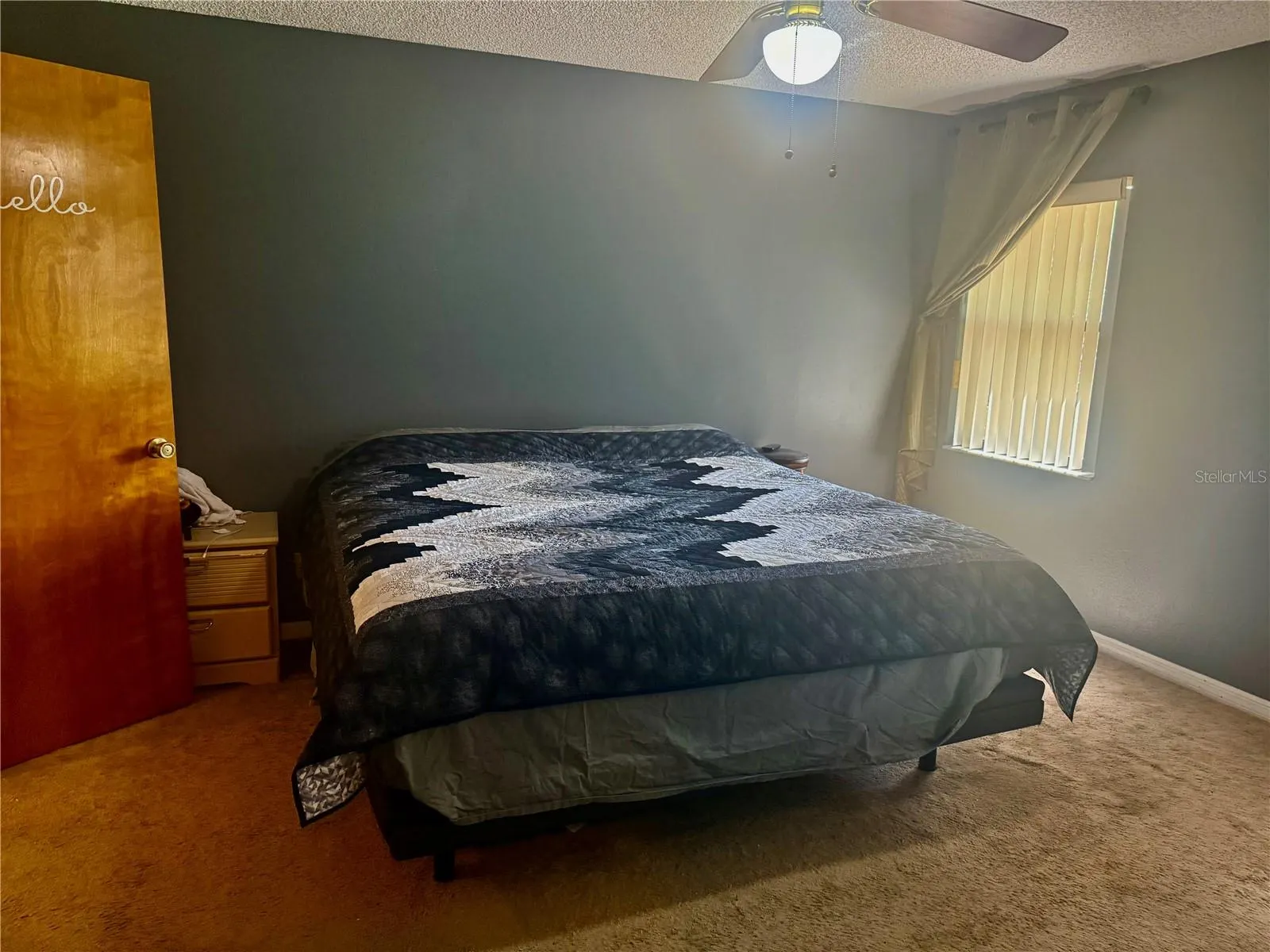 806 CHAMBERLAIN LOOP