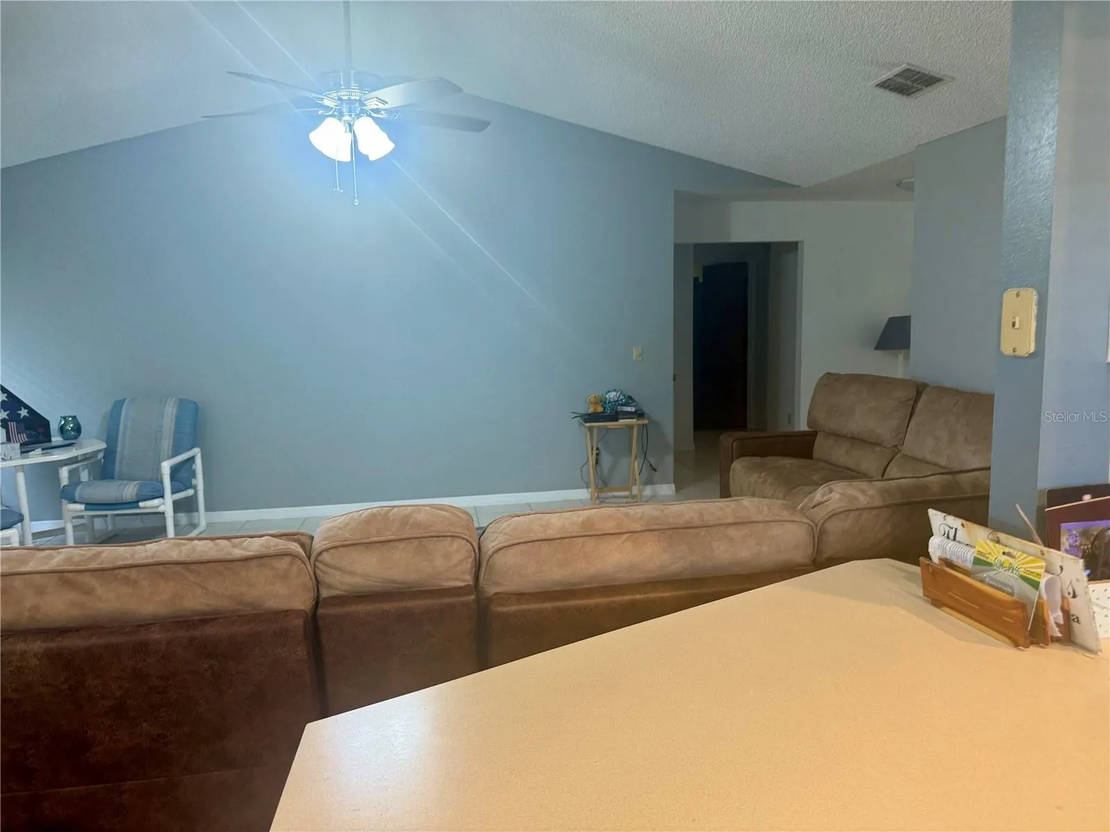 806 CHAMBERLAIN LOOP