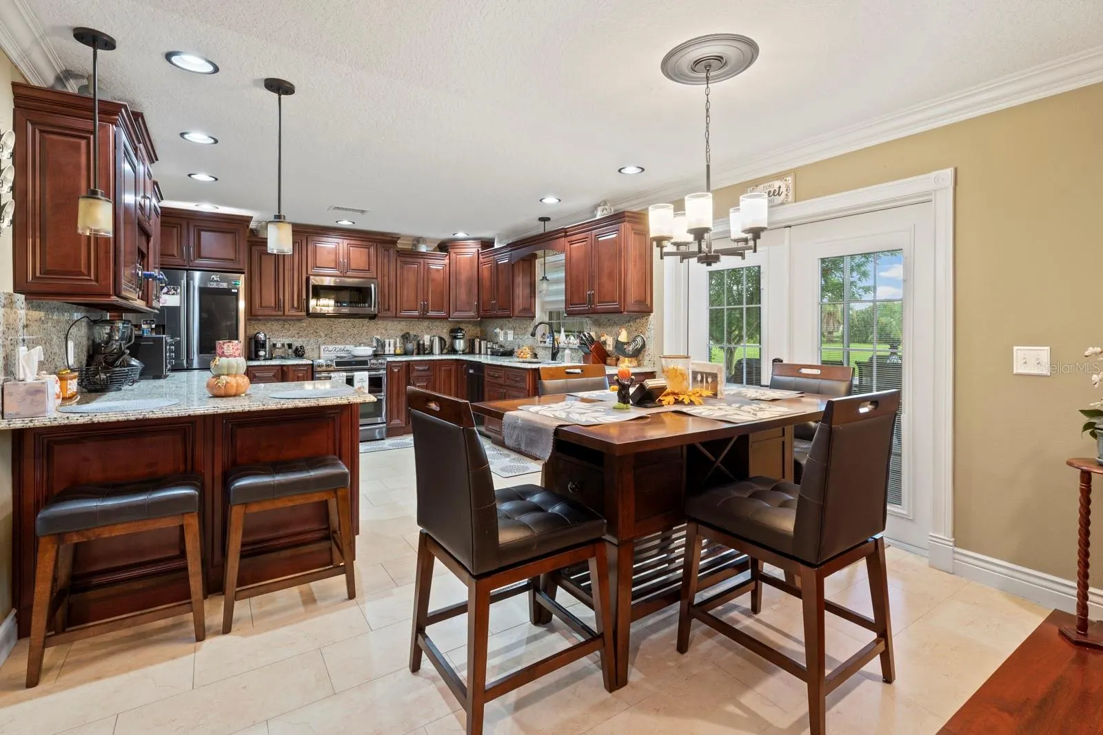 6107 WATERFIELD WAY