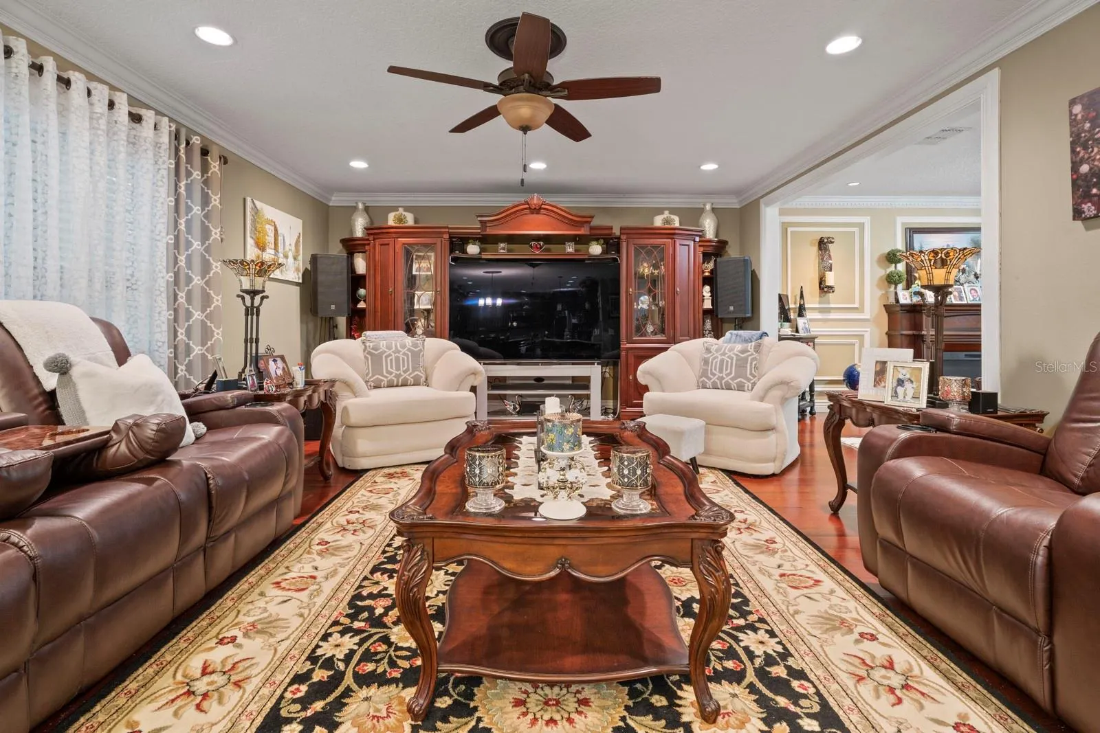 6107 WATERFIELD WAY