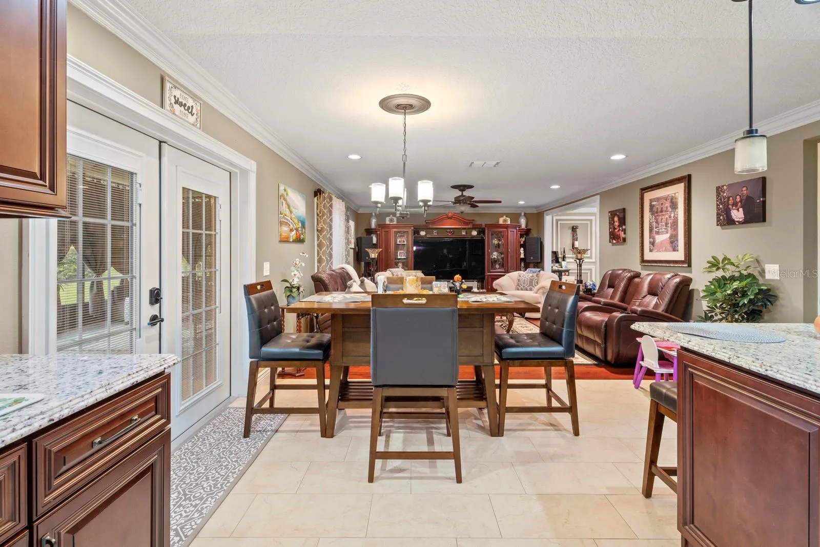 6107 WATERFIELD WAY