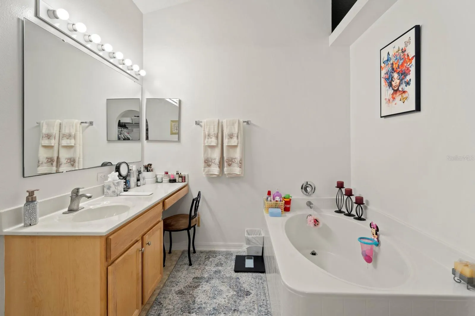 6107 WATERFIELD WAY