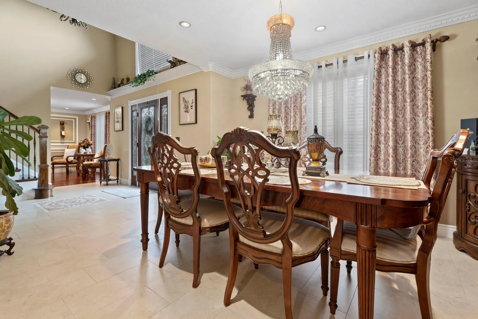 6107 WATERFIELD WAY