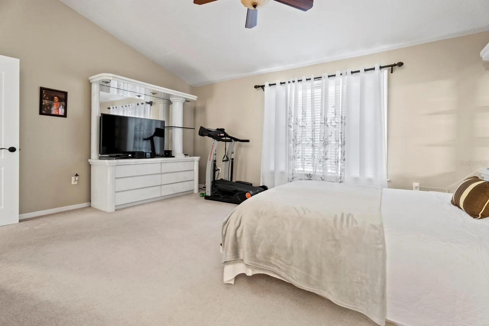 6107 WATERFIELD WAY