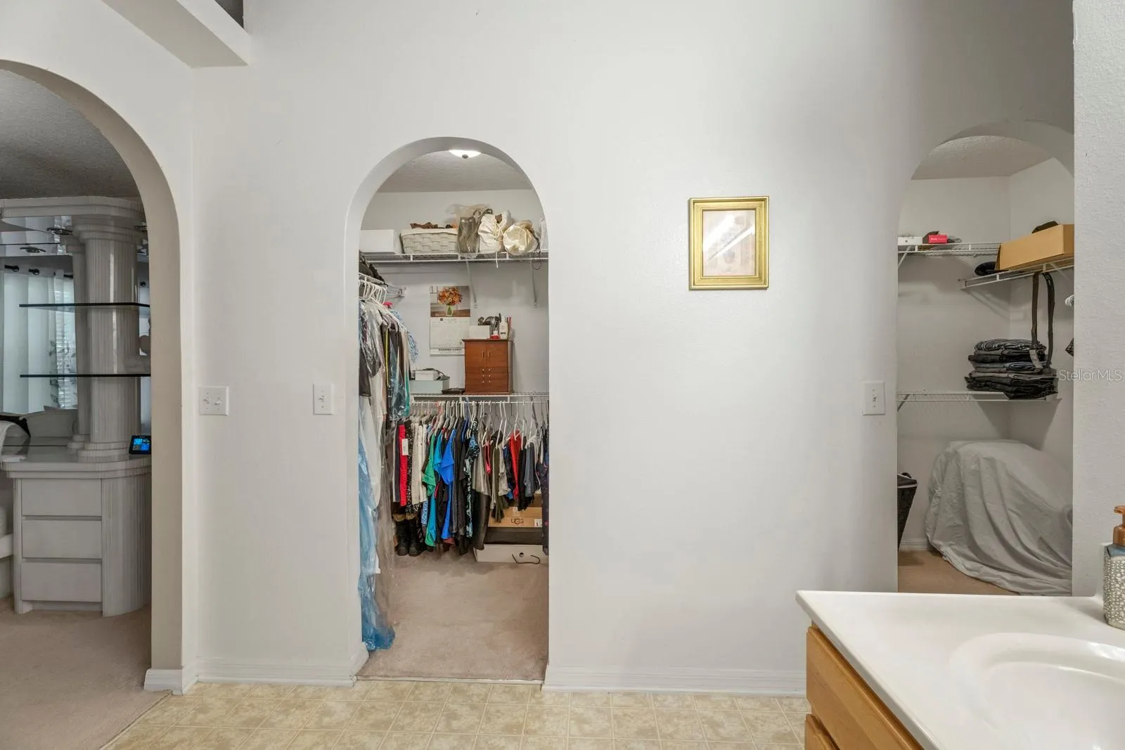 6107 WATERFIELD WAY
