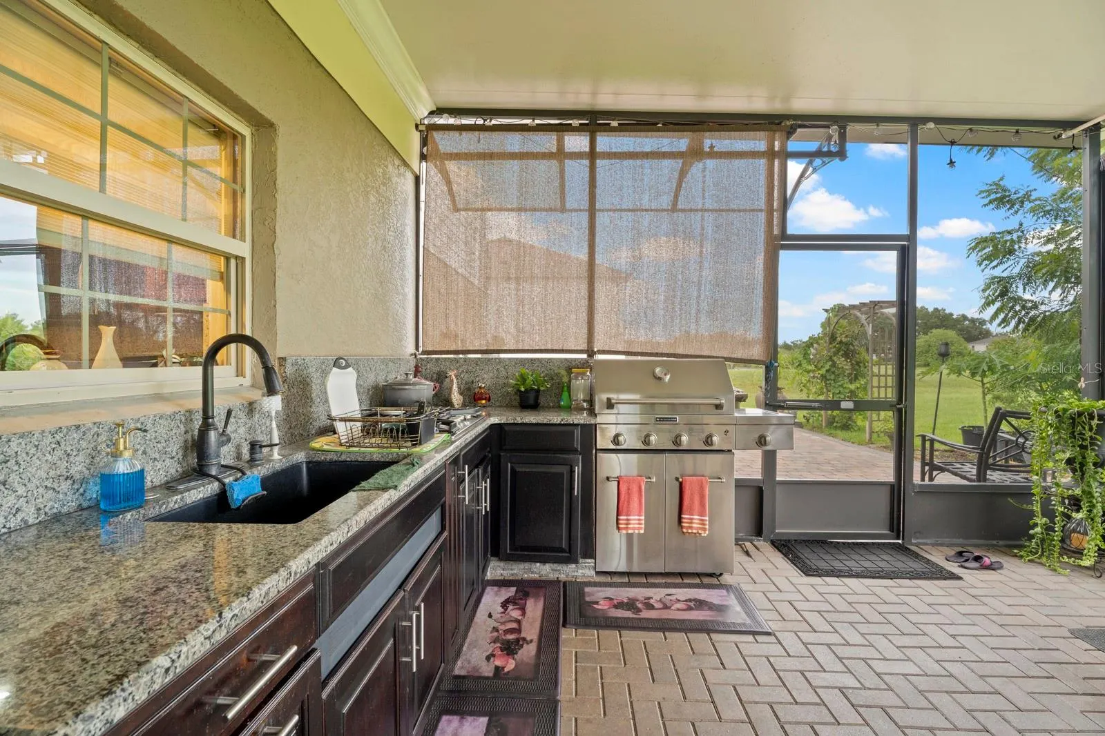 6107 WATERFIELD WAY