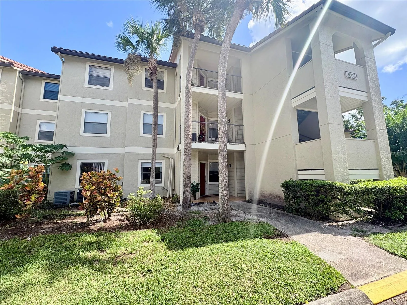 3008 PARKWAY BLVD #104, #104