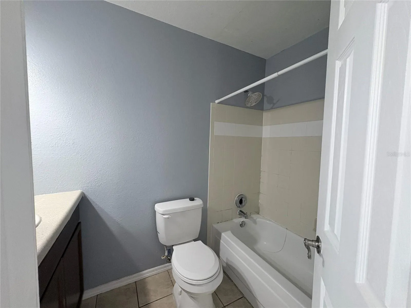 3008 PARKWAY BLVD #104, #104