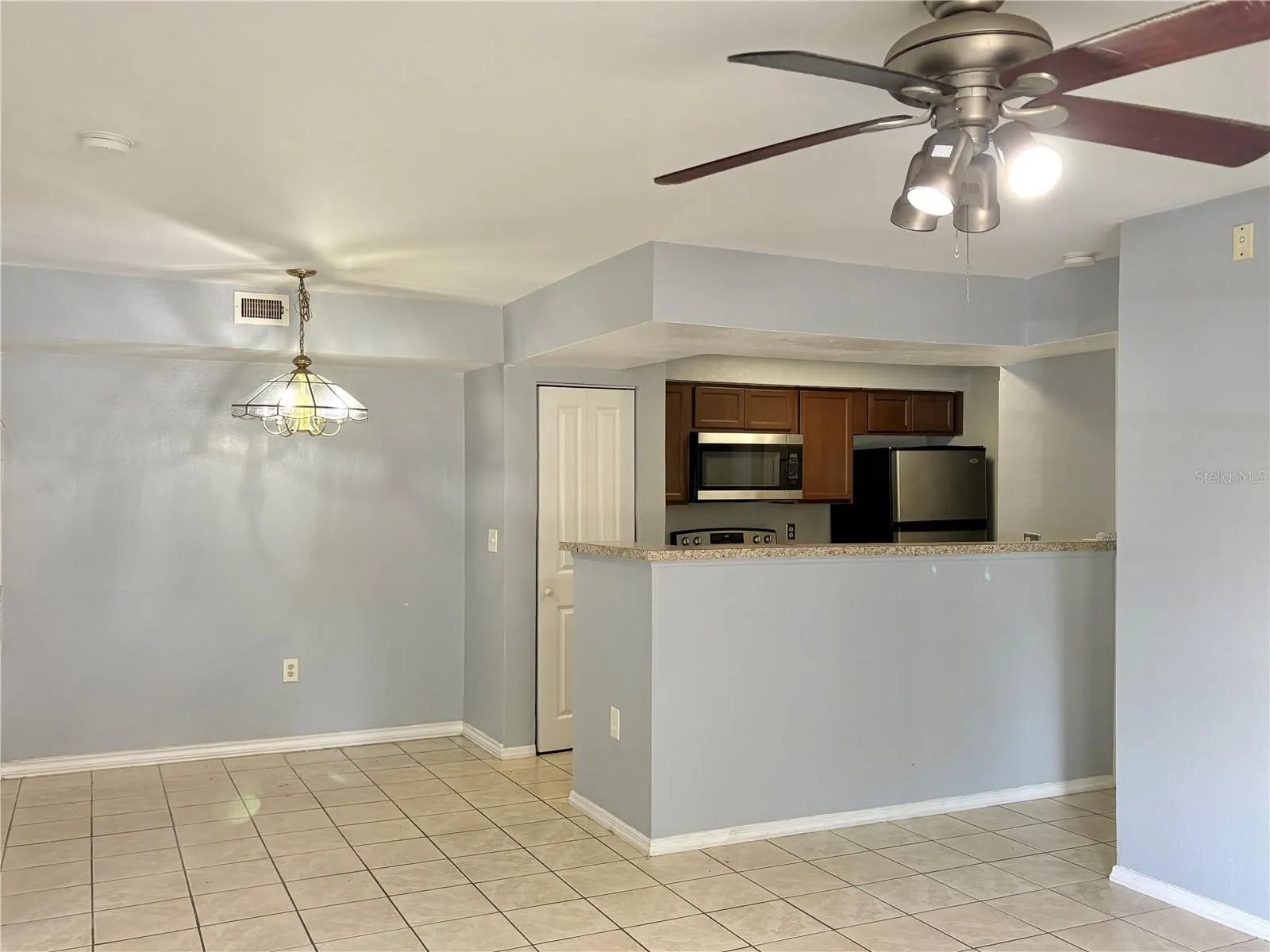 3008 PARKWAY BLVD #104, #104