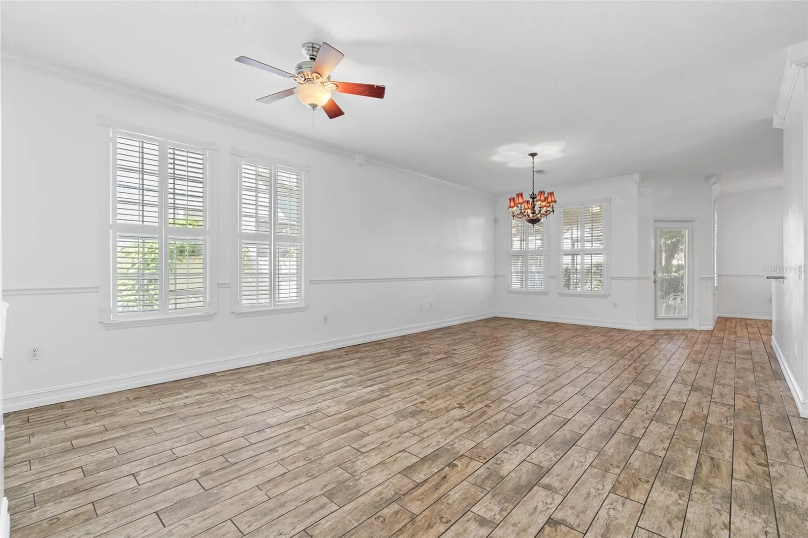 6913 BEARGRASS RD
