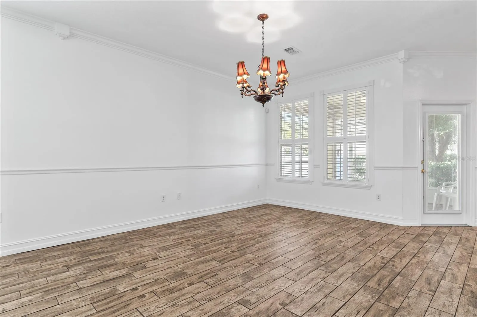 6913 BEARGRASS RD