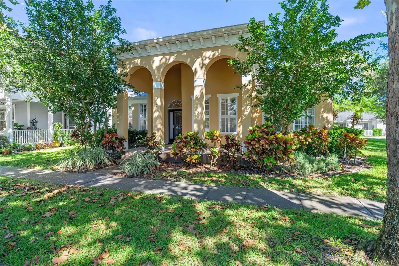 6913 BEARGRASS RD