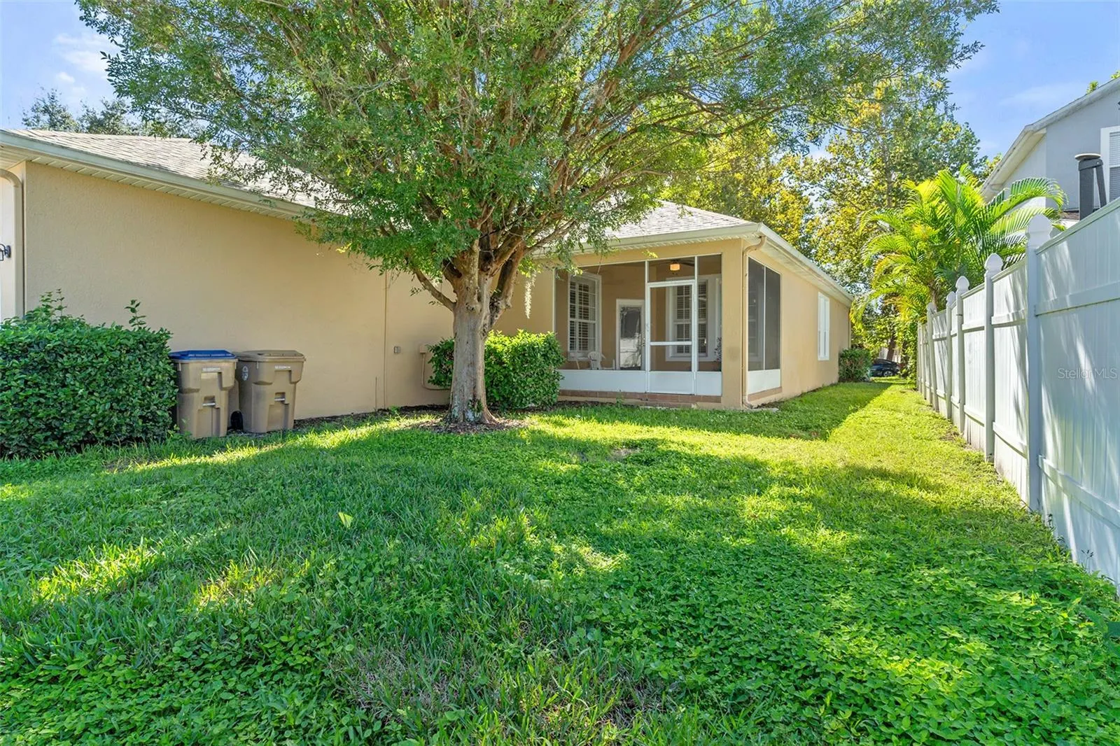 6913 BEARGRASS RD