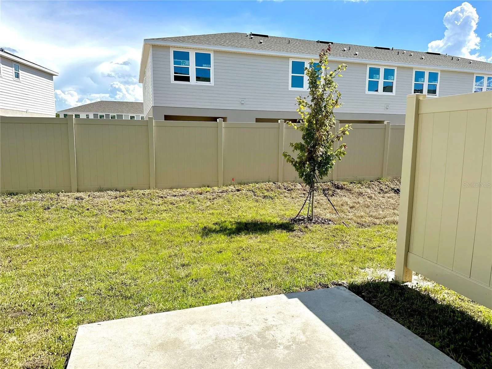 2432 SKYLINE LOOP
