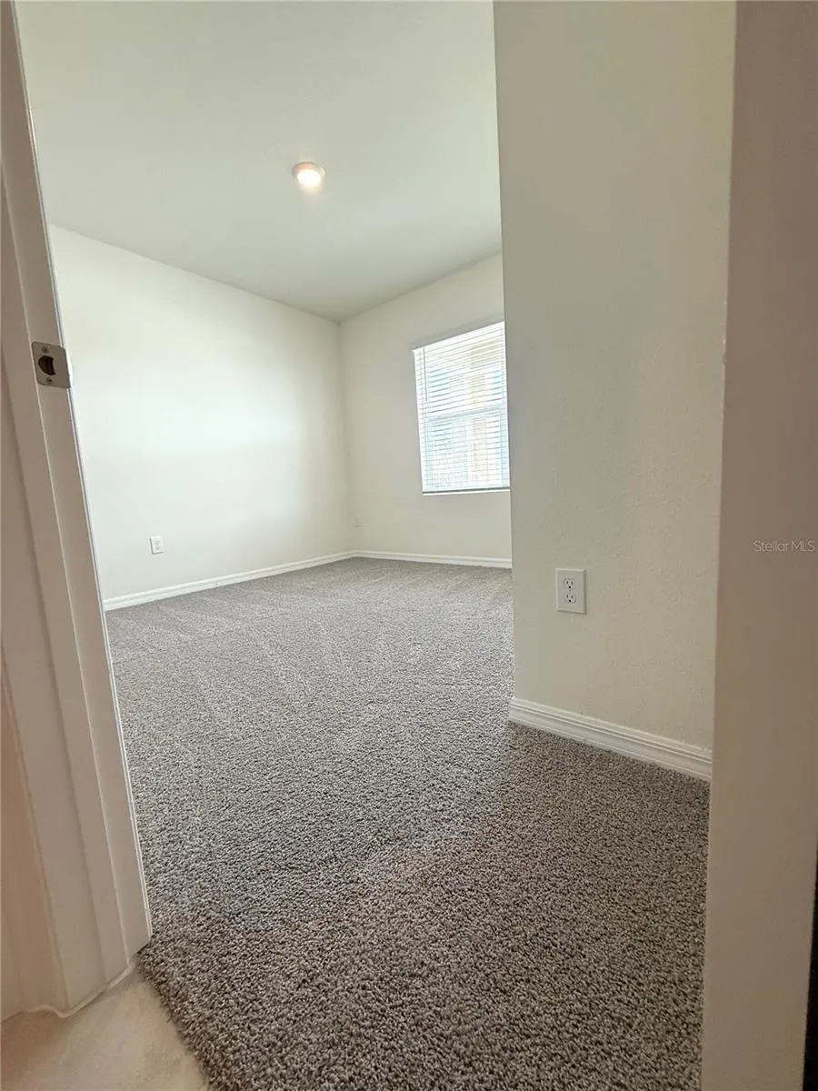 216 TAYLOR GROVES ST