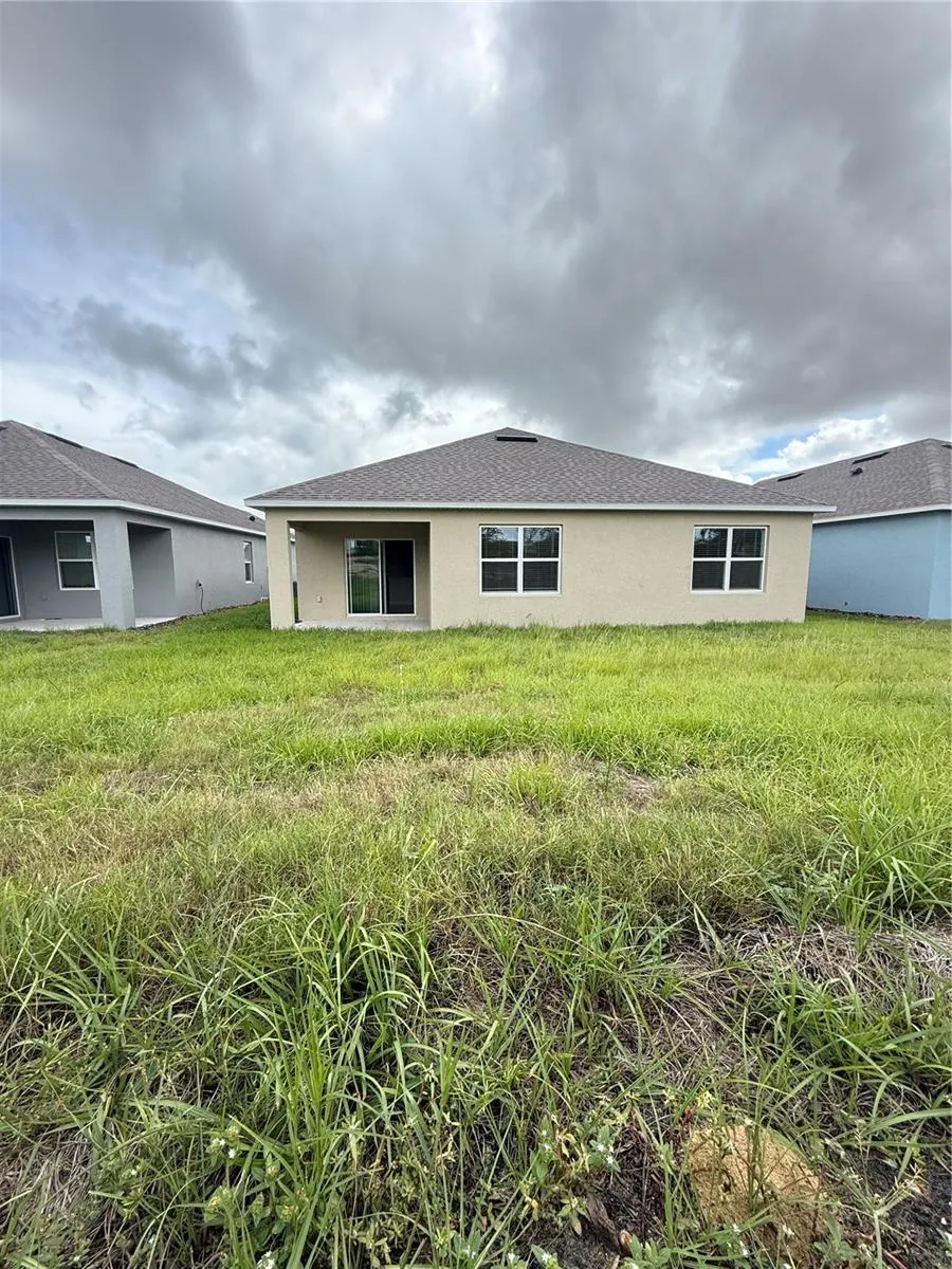 216 TAYLOR GROVES ST