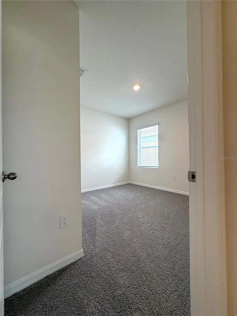 216 TAYLOR GROVES ST