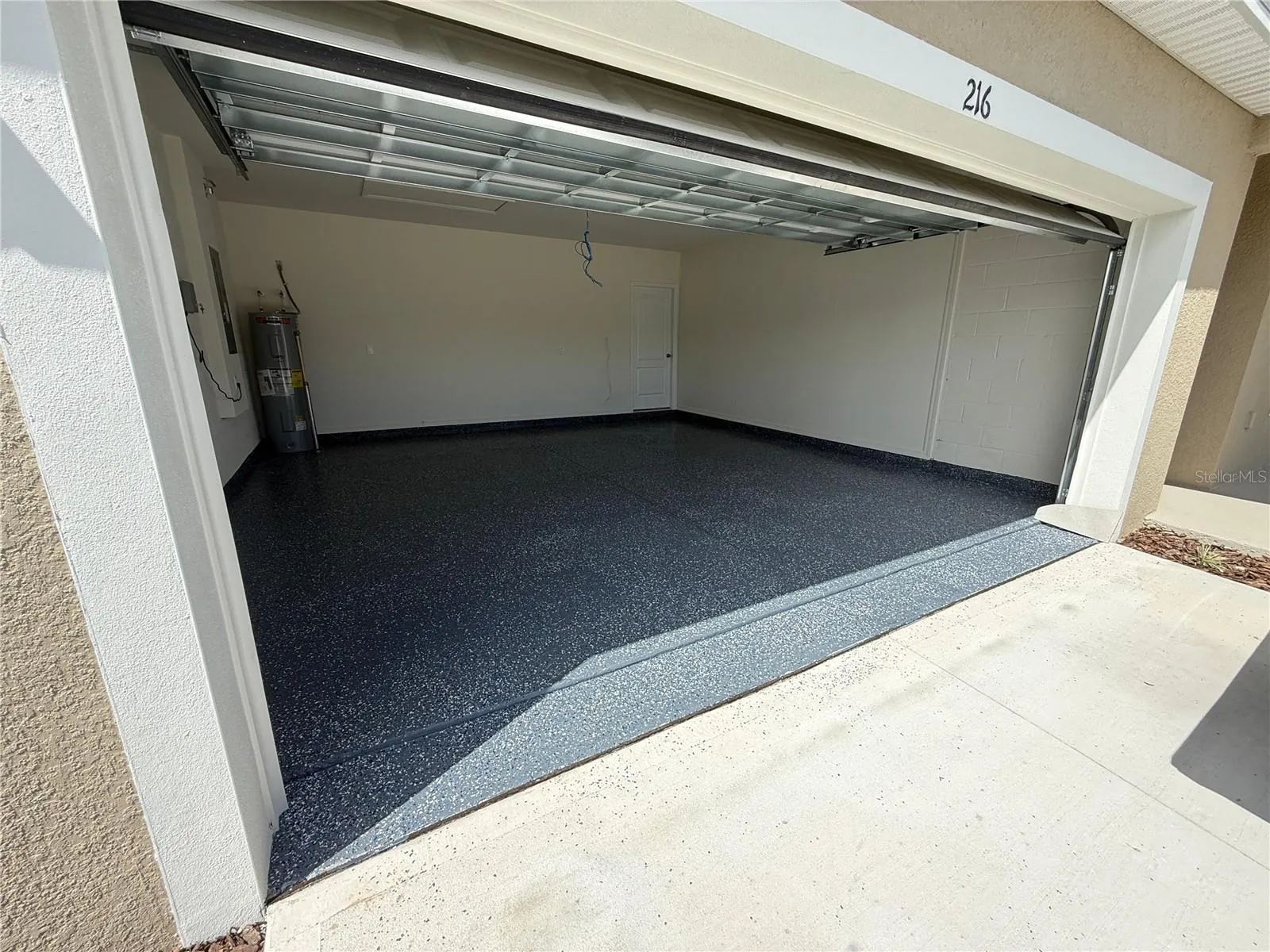 216 TAYLOR GROVES ST