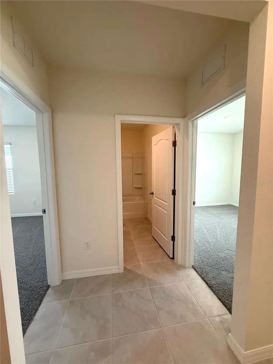 216 TAYLOR GROVES ST