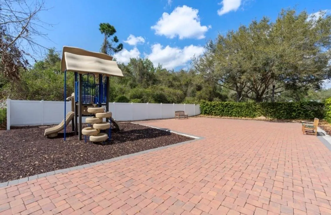 2964 LUCAYAN HARBOUR CIR #107, #107