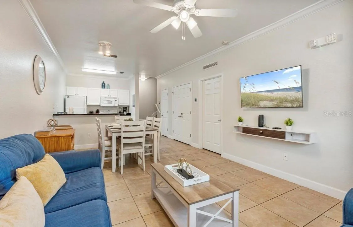 2964 LUCAYAN HARBOUR CIR #107, #107