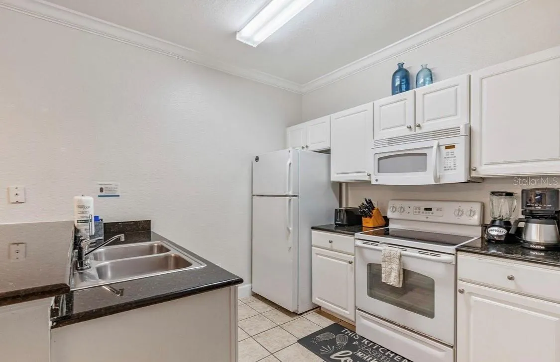 2964 LUCAYAN HARBOUR CIR #107, #107