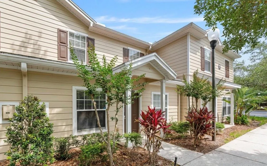 2964 LUCAYAN HARBOUR CIR #107, #107