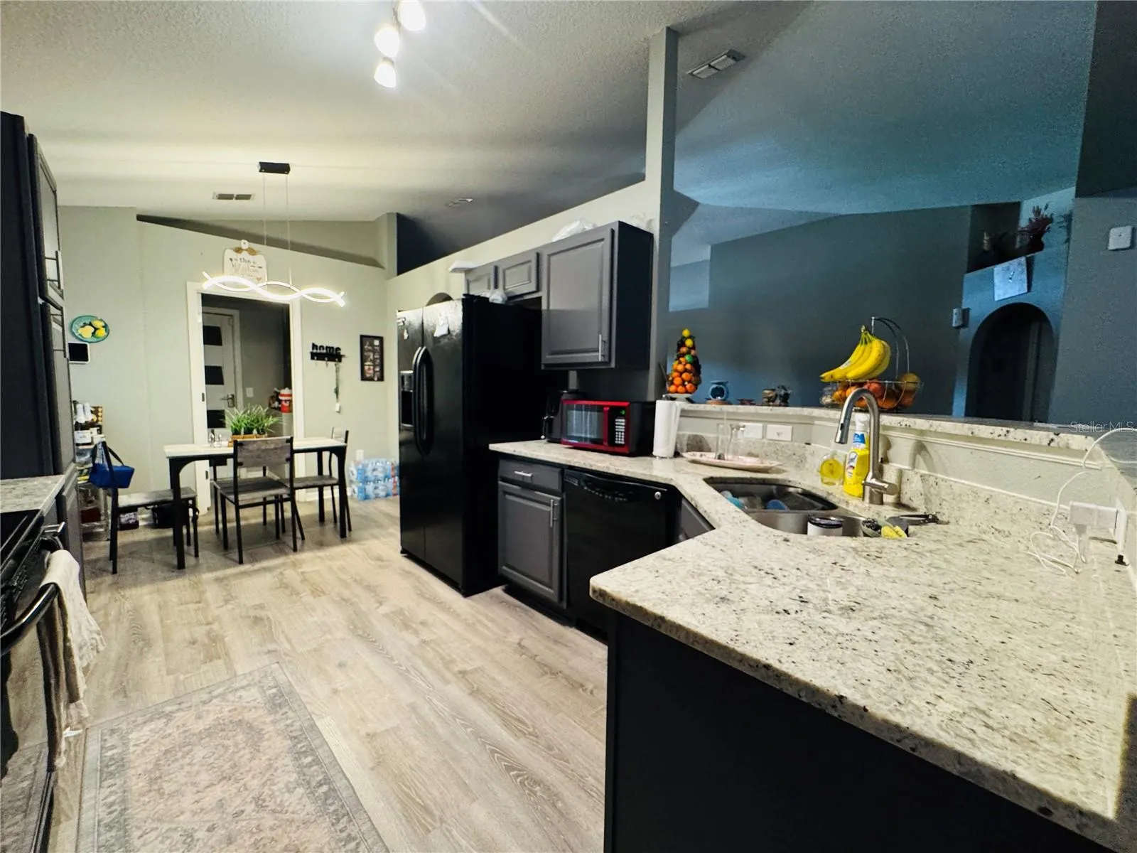 5528 SYCAMORE CANYON DR