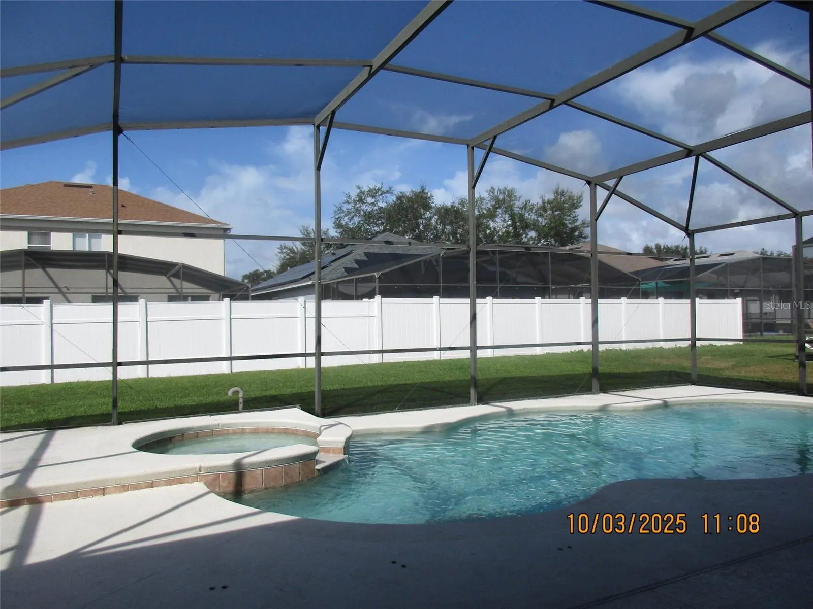 1022 BERKELEY DR