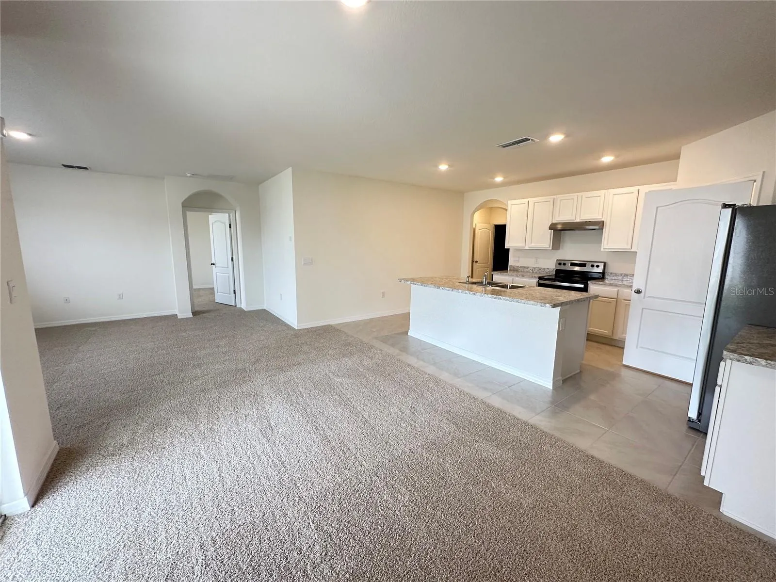 455 BOARDWALK AVE