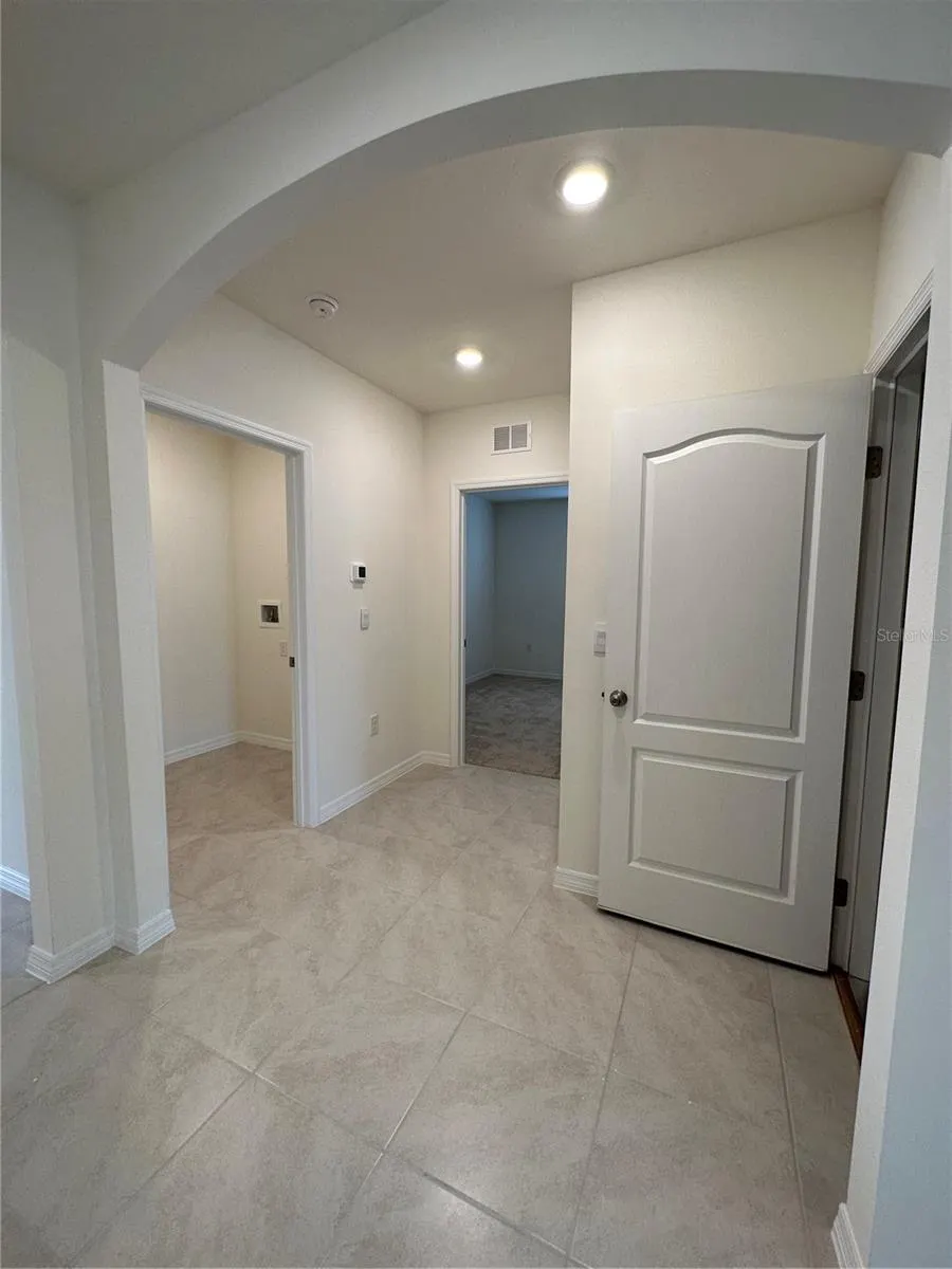 455 BOARDWALK AVE