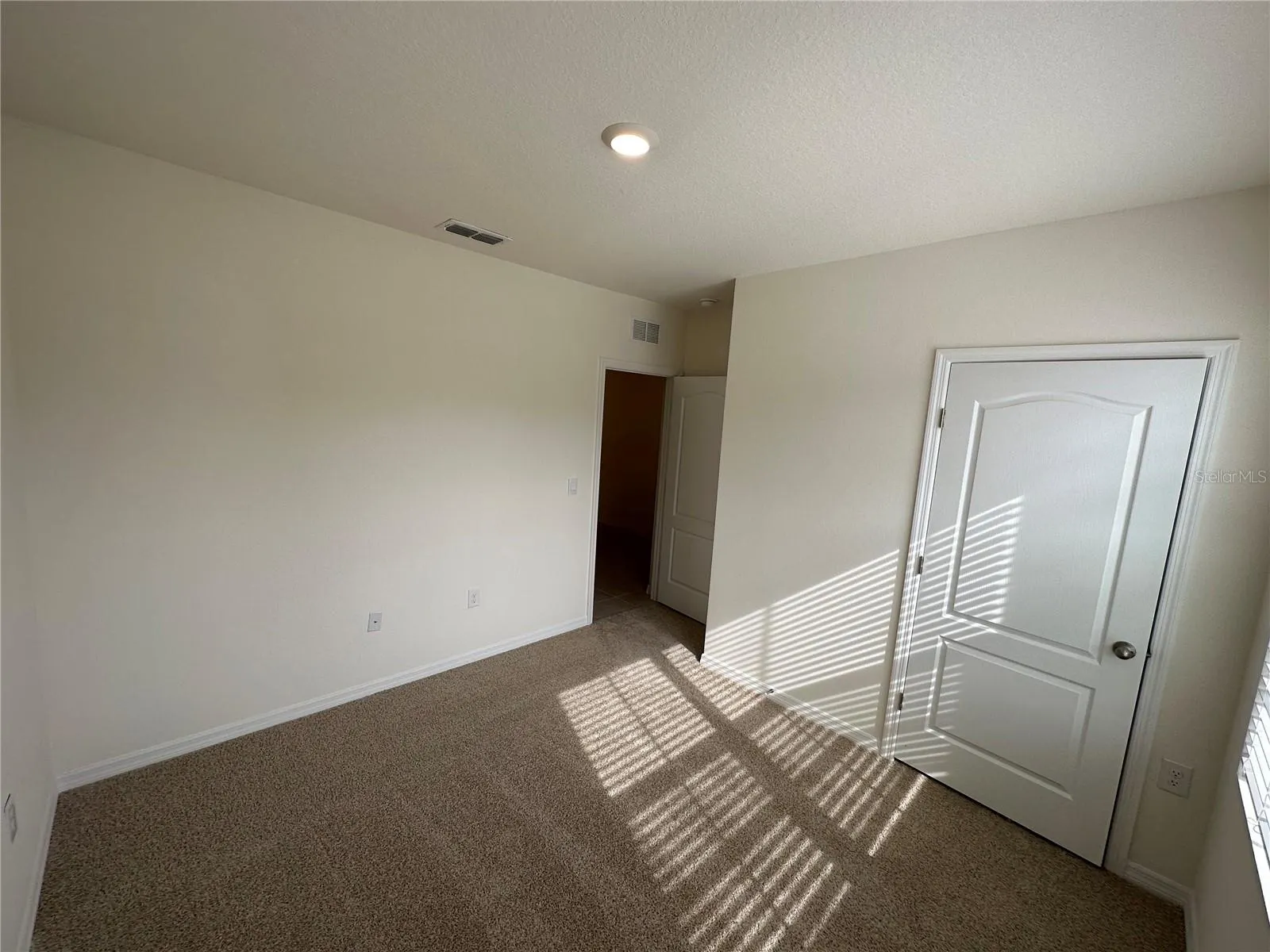 455 BOARDWALK AVE