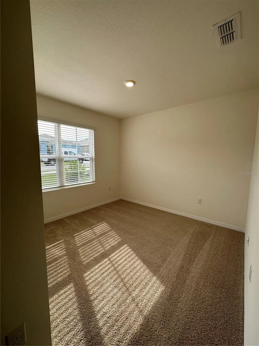 455 BOARDWALK AVE
