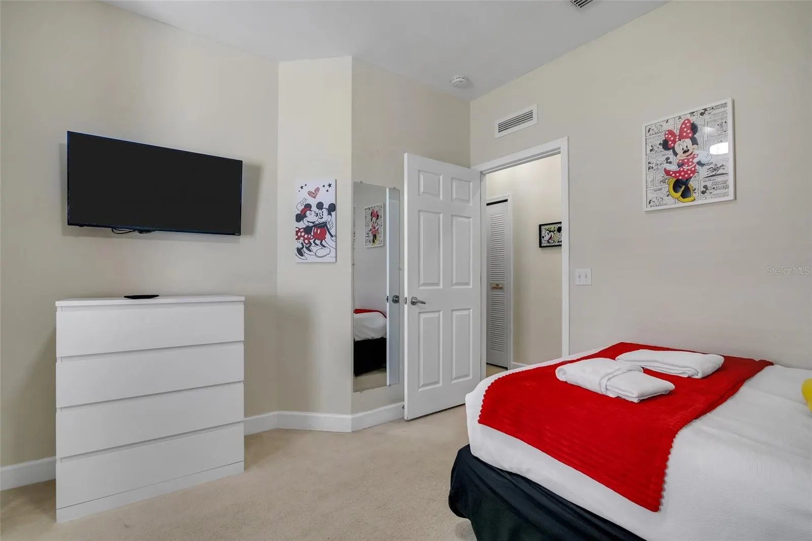 2960 LUCAYAN HARBOUR CIR #103, #103