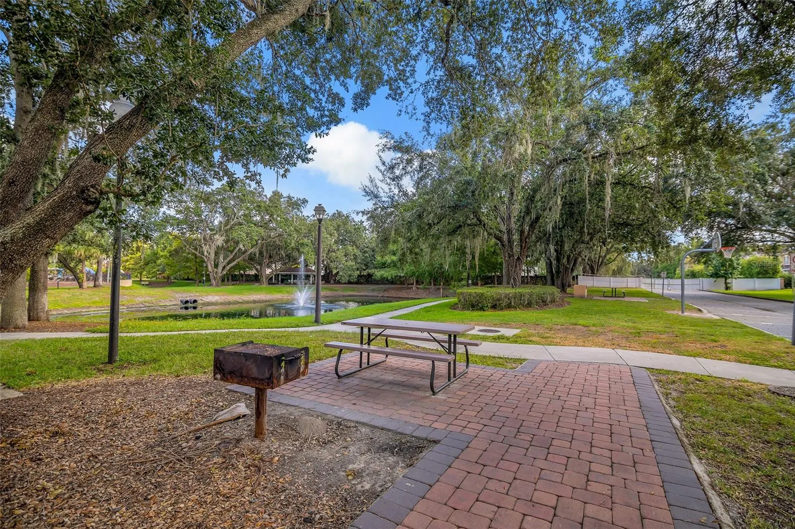 2960 LUCAYAN HARBOUR CIR #103, #103