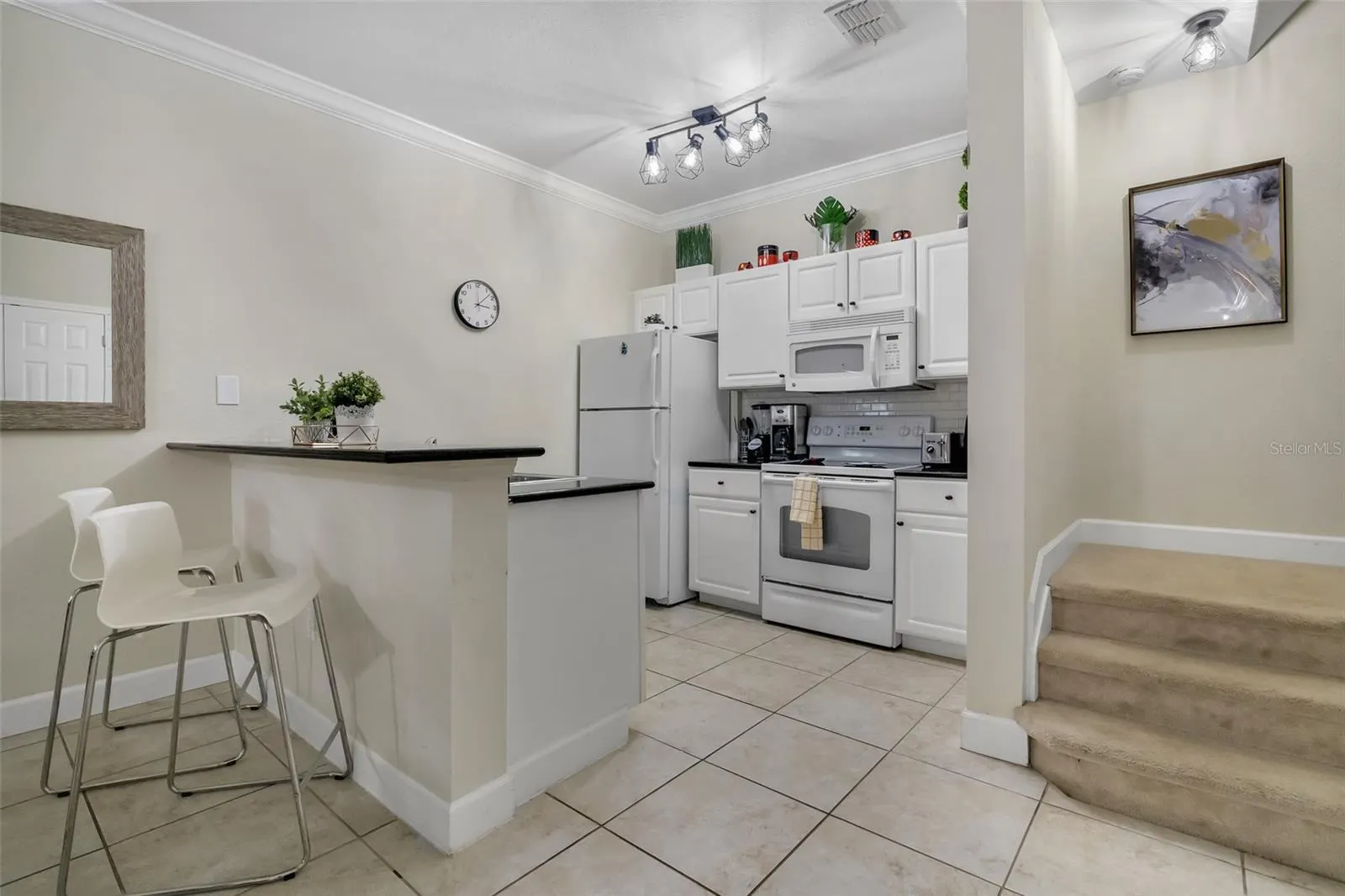 2960 LUCAYAN HARBOUR CIR #103, #103