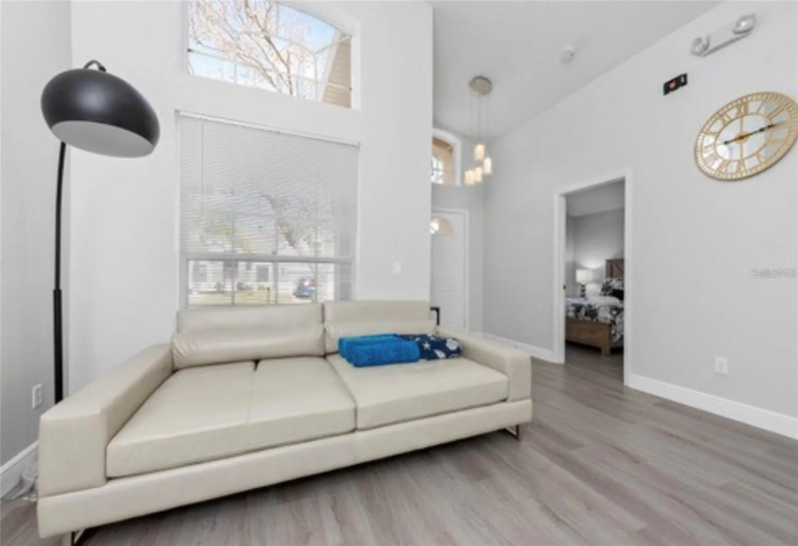 437 JULLIARD BLVD