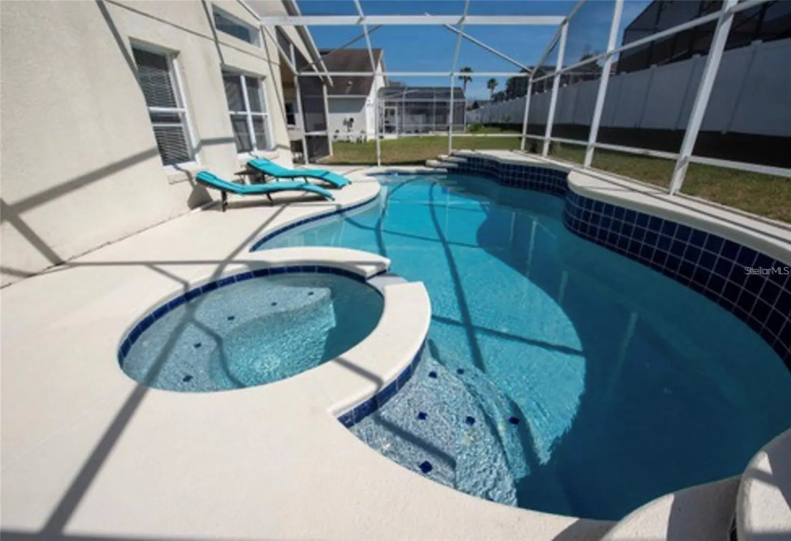 437 JULLIARD BLVD