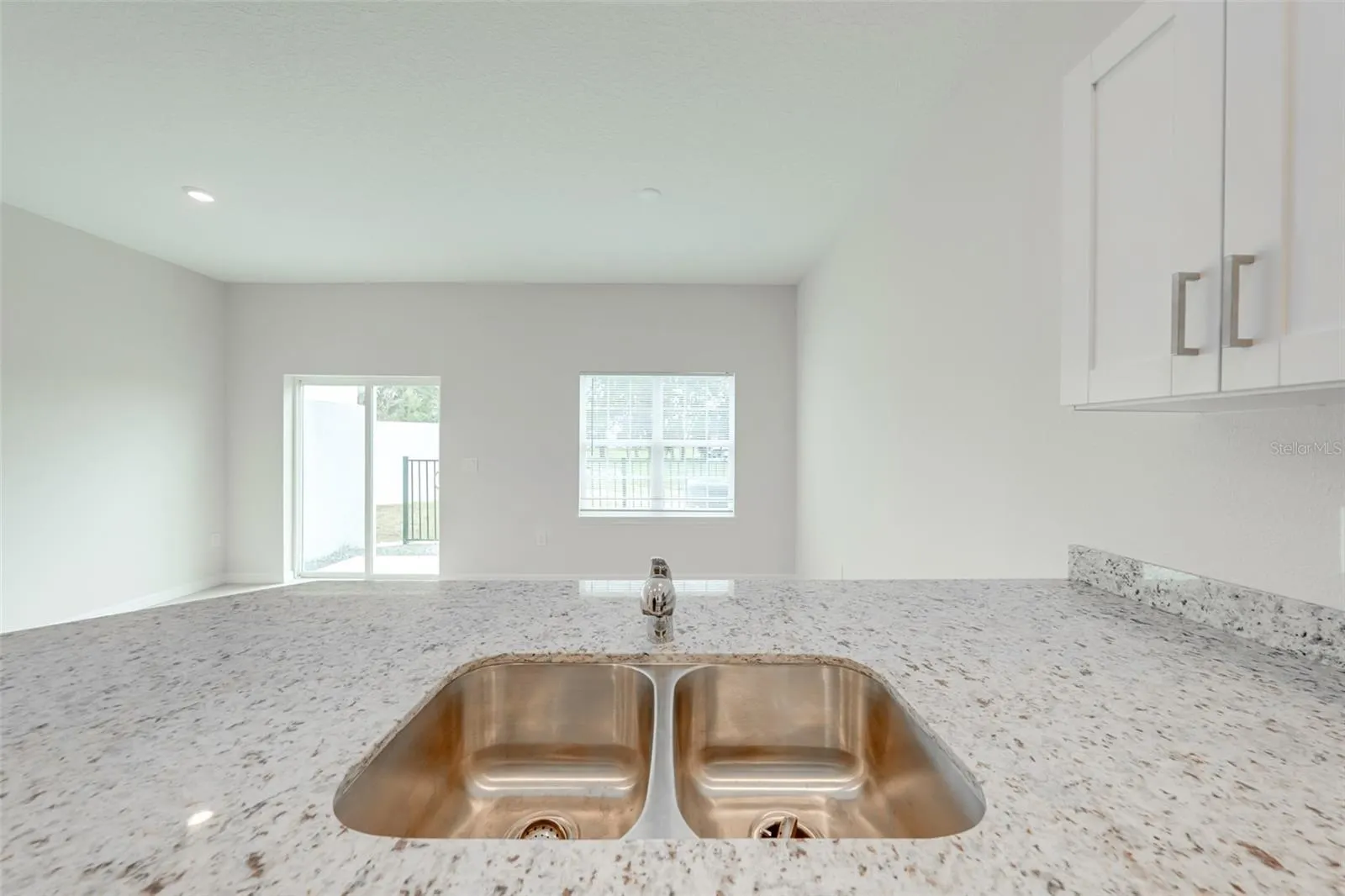 2147 PENNY LN