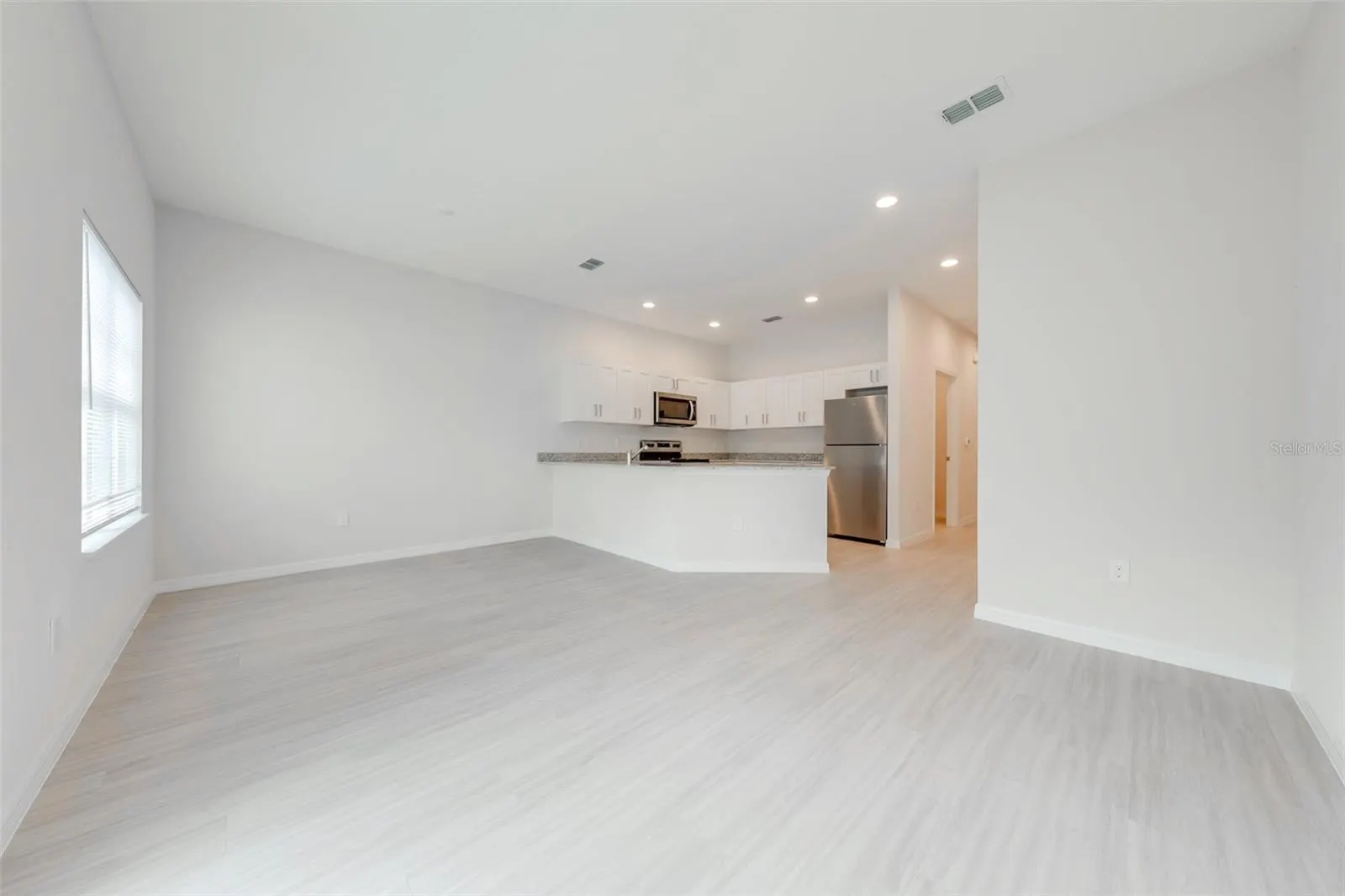 2147 PENNY LN