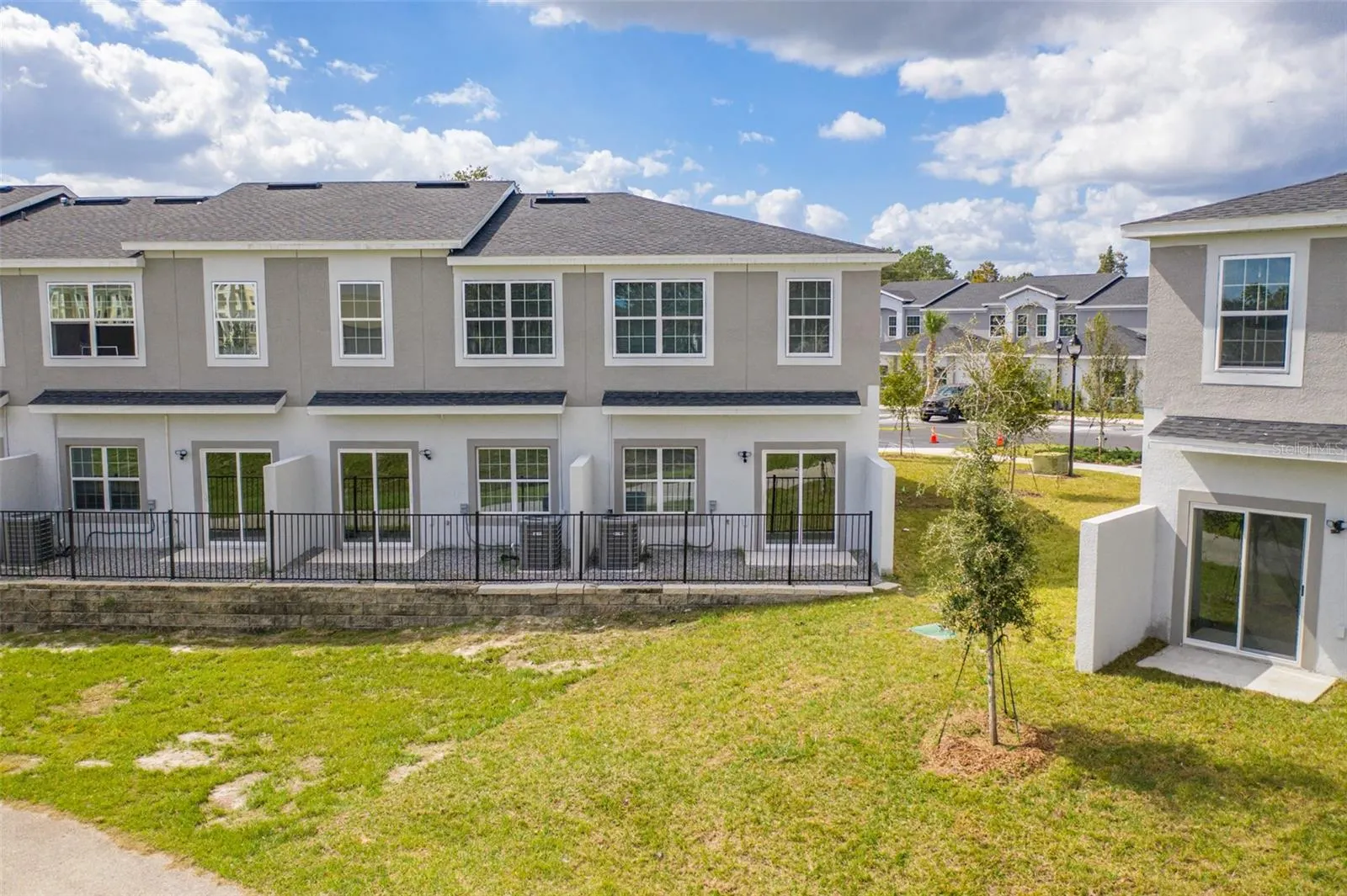 2147 PENNY LN