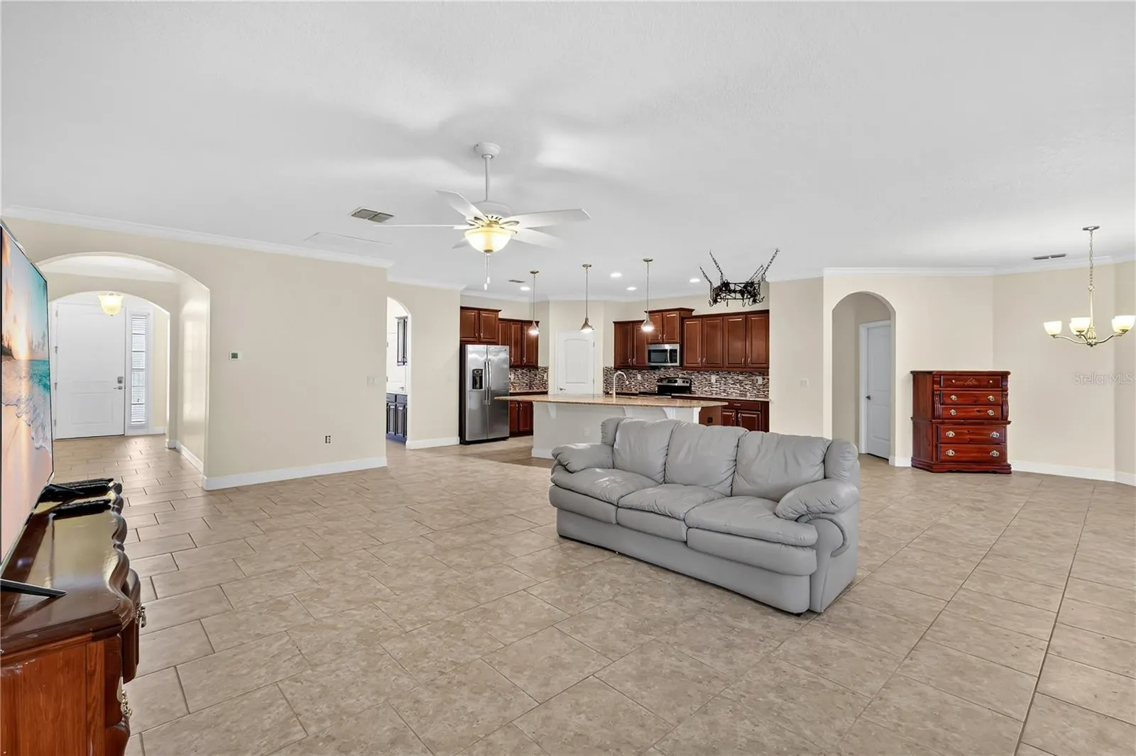 1507 ALLIGATOR ST