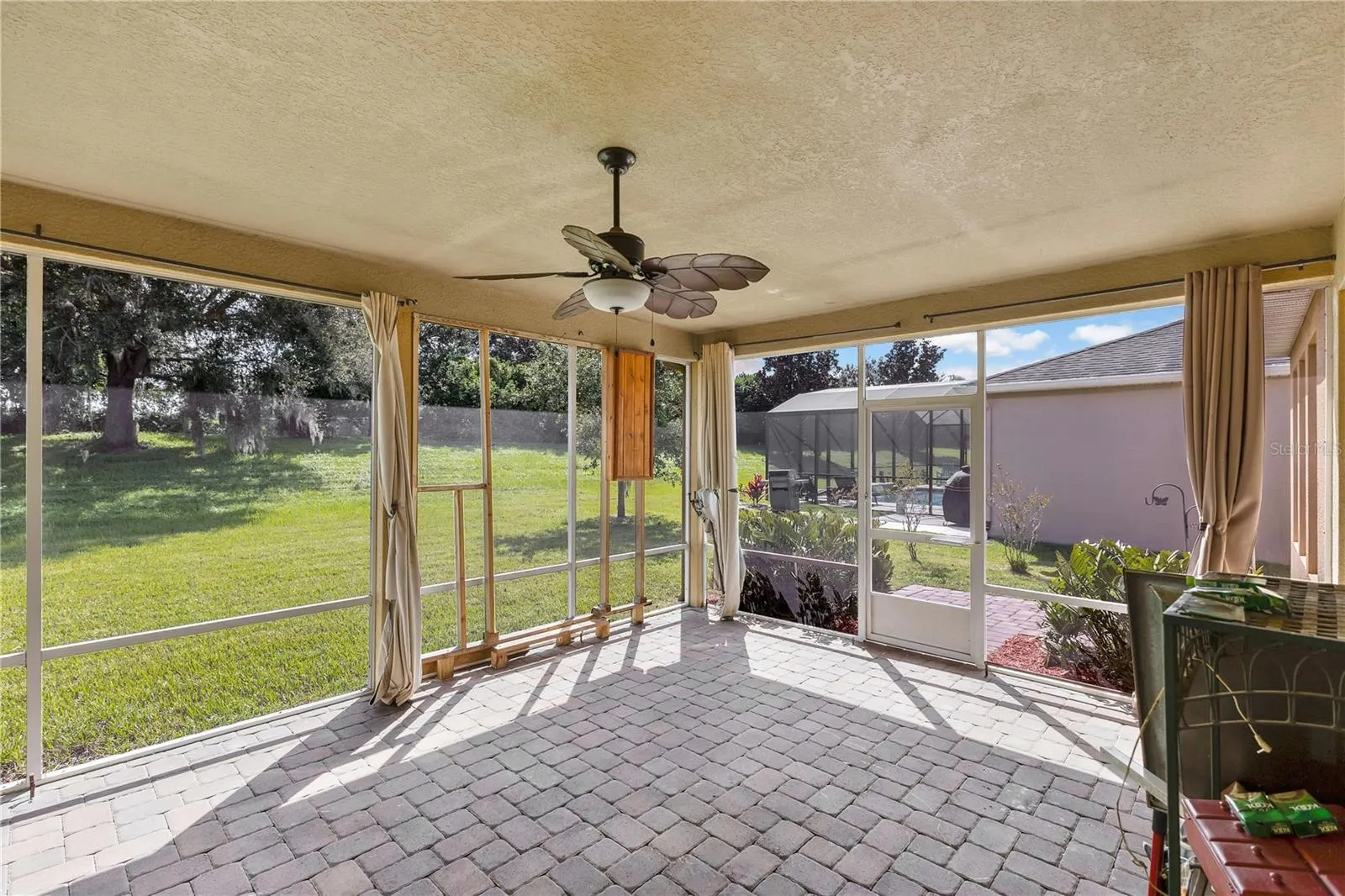 1507 ALLIGATOR ST