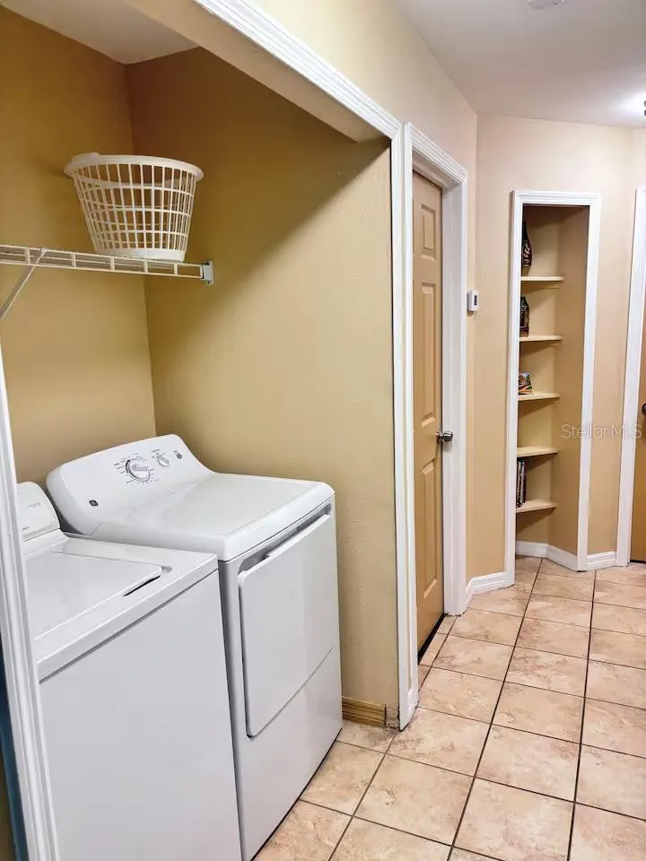 2458 SWEETWATER CLUB CIR #22, #22