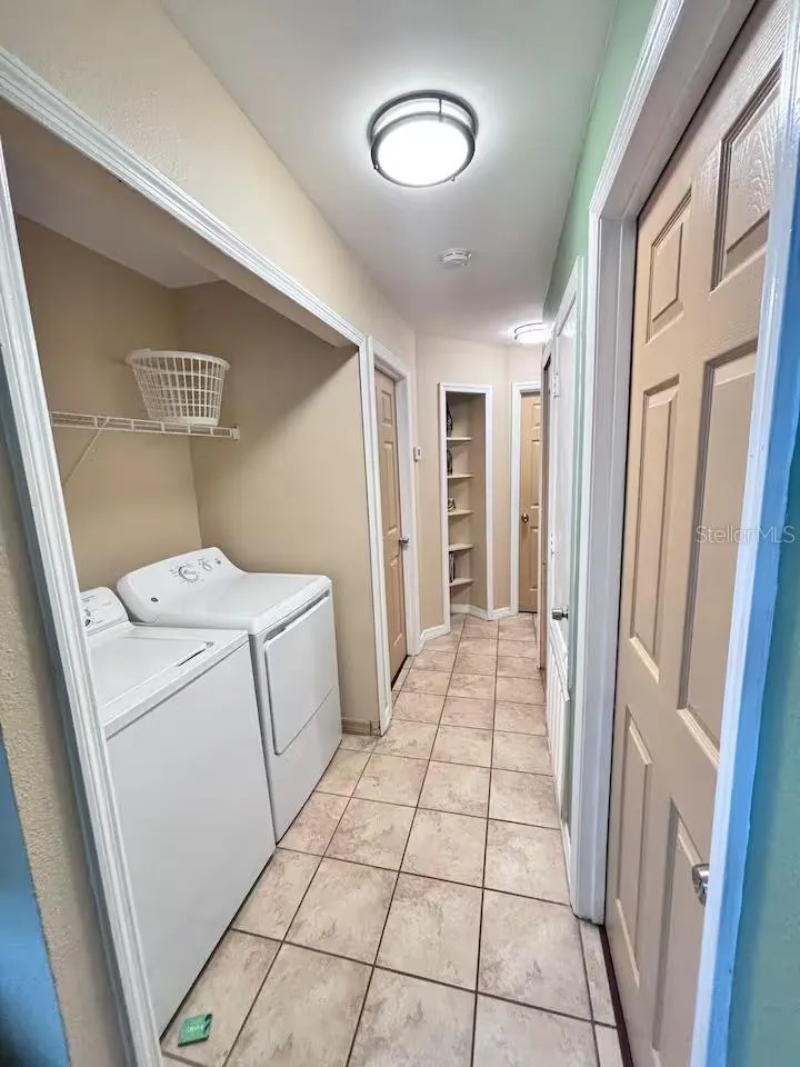 2458 SWEETWATER CLUB CIR #22, #22