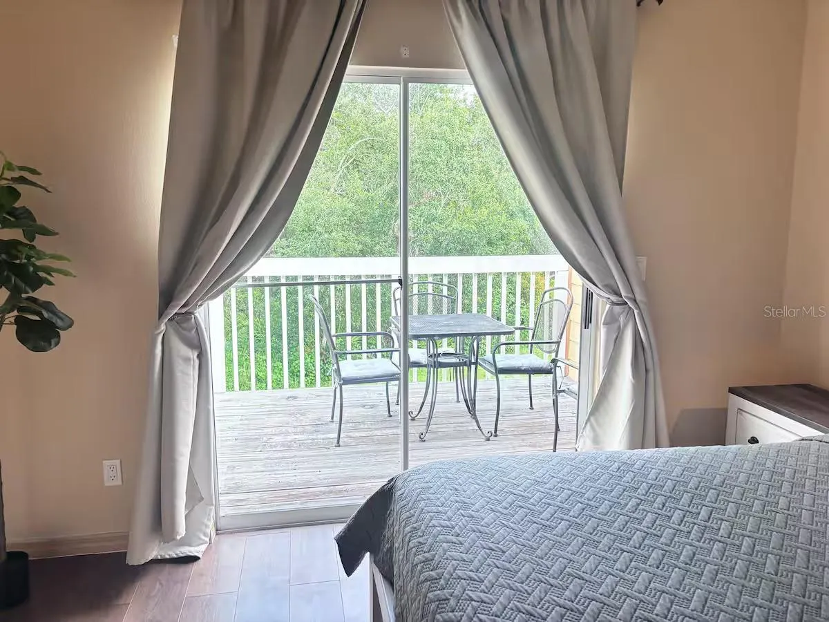 2458 SWEETWATER CLUB CIR #22, #22