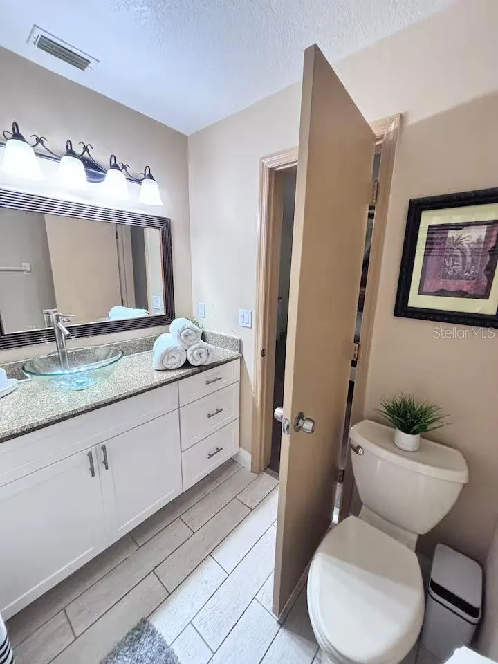2458 SWEETWATER CLUB CIR #22, #22