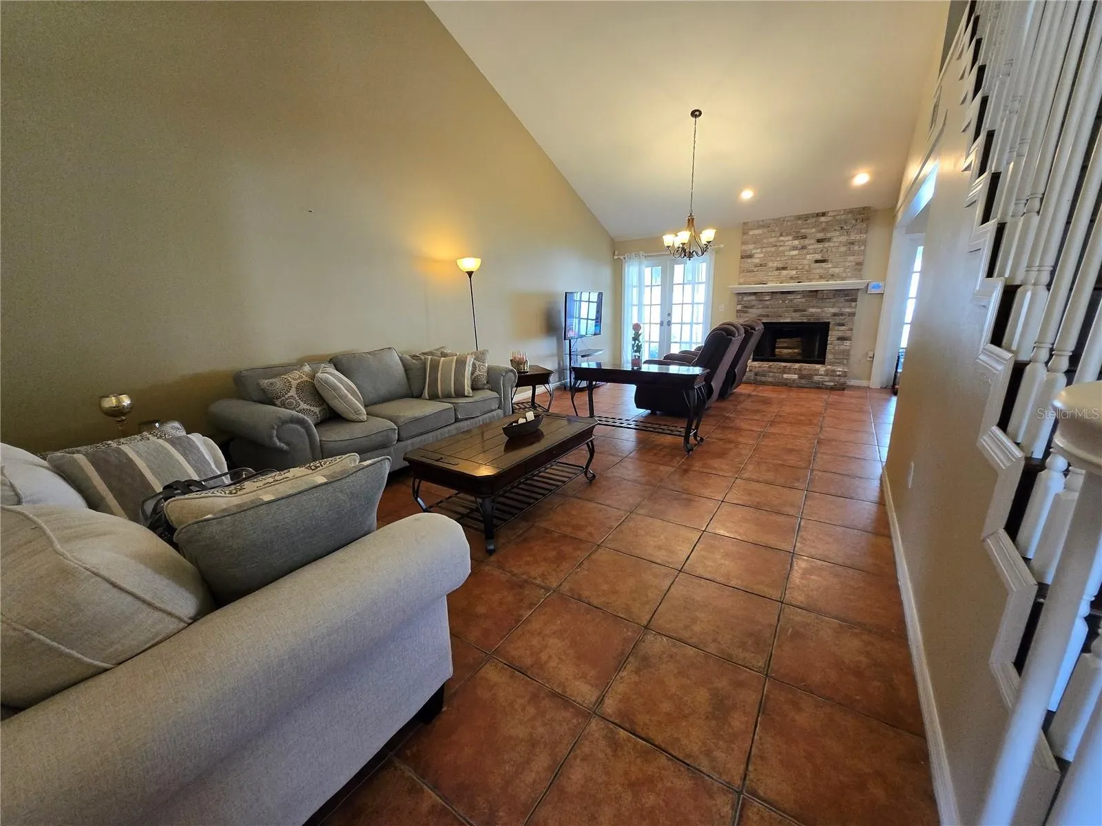 2833 SHEA CT